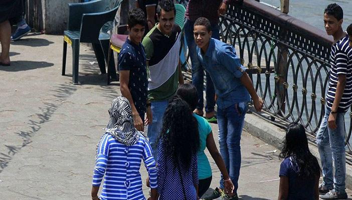 بالإنفوجرافيك.. 450 واقعة تحرش لفظي وجسدي خلال عطلة عيد الأضحى