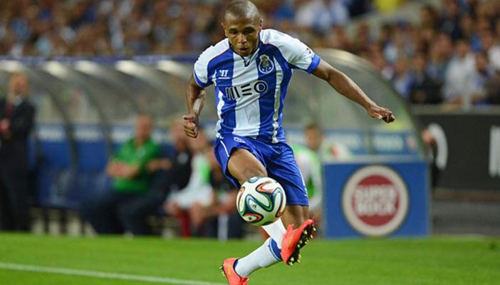 ياسين براهيمي يقترب من تشيلسي