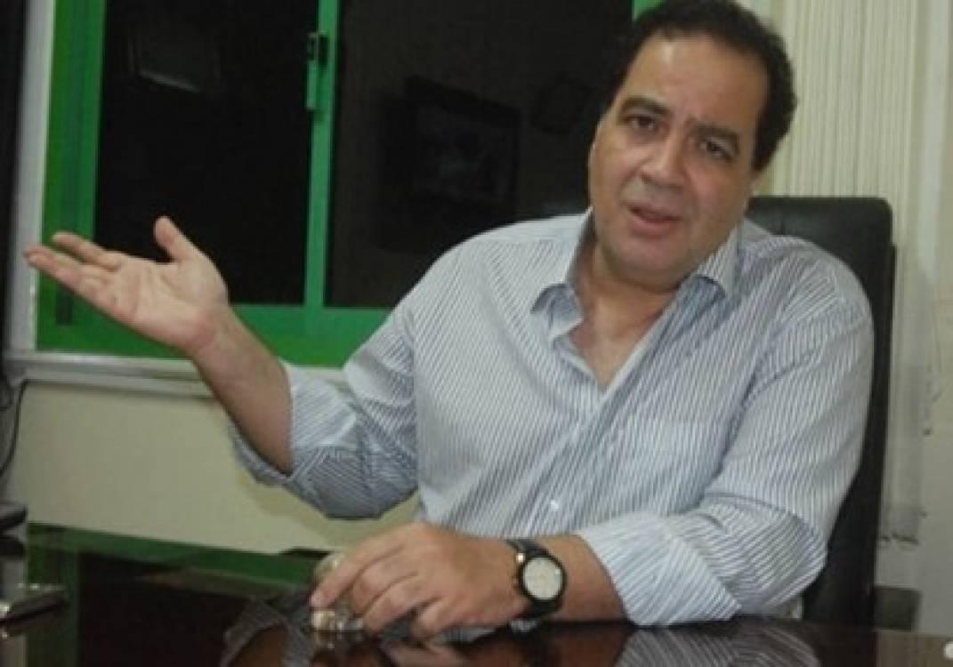 “الكاف” يختار حكامًا تونسيًا لذهاب أبطال أفريقيا