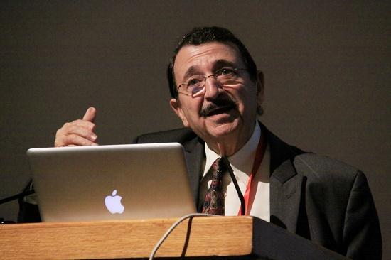 تعيين العالم المصري مصطفى السيد رئيسا لمجلس إدارة مدينة زويل