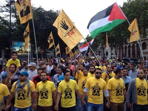 “رابعة” يتحول لشعار ثوري عالمي