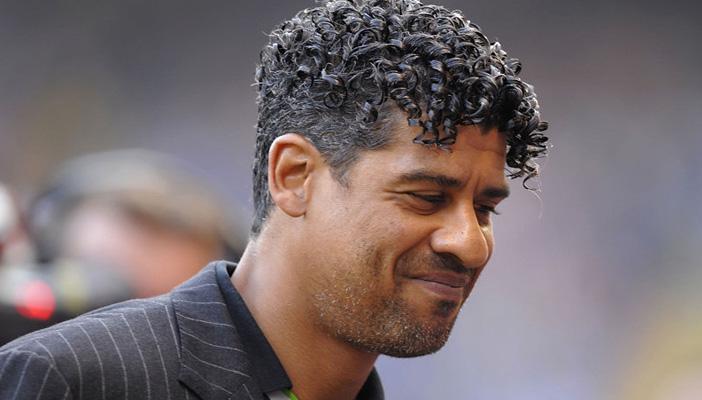 ريكارد: أتمنى العودة إلى قيادة برشلونة