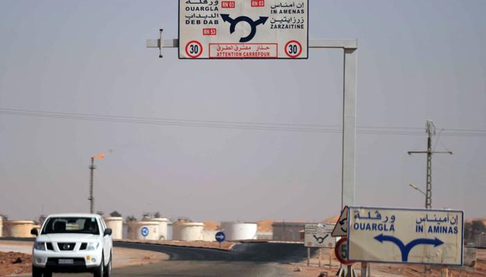 4 أسباب تدفع الجزائر لتأجيل فتح الحدود البرية مع ليبيا