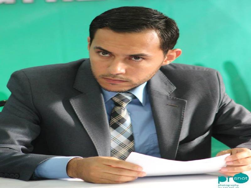 مداهمة منزل “عزب” محامى أسر المفقودين عقب ظهوره فى لقاء تليفزيوني