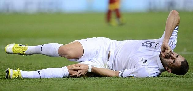 تعرف على المواجهات التي سيغيب عنها “بنزيما”