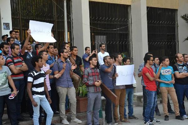 بث مباشر لوقفة طلاب ضد الانقلاب أمام مبني محافظة المنيا