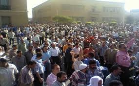 أحد عمال غزل المحلة: عهد مرسي أفضل وأبو عيطة خذلنا