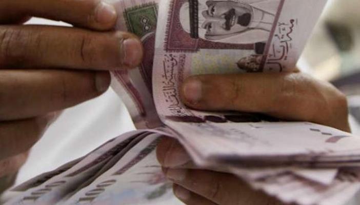 صندوق النقد: عجز الموازنة السعودية يتجاوز 150 مليار دولار بنهاية 2015