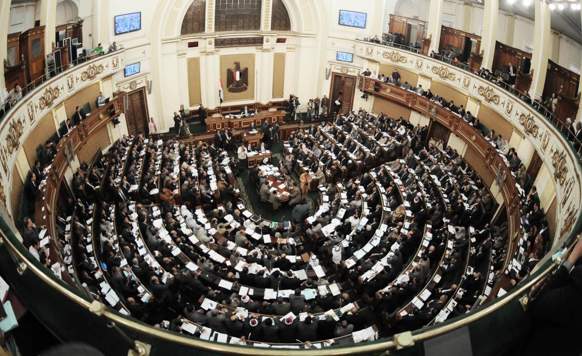 9 خناقات شهيرة تحت قبة البرلمان.. “أبرزها سباب ذكي بدر”