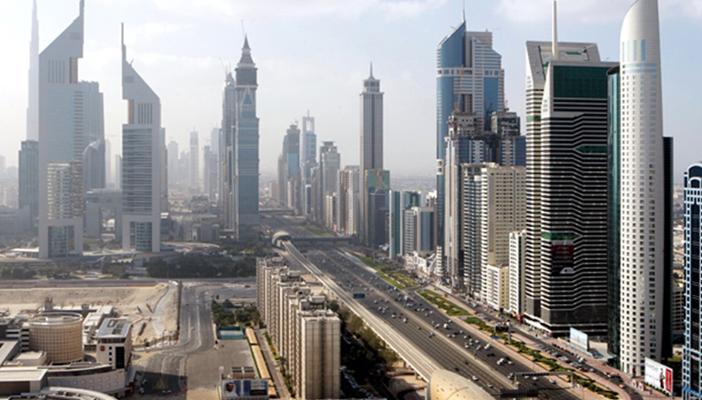 “ميل أون صنداي”: الإمارات تدفع 100 ألف دولار شهريا لتشويه قطر والإخوان