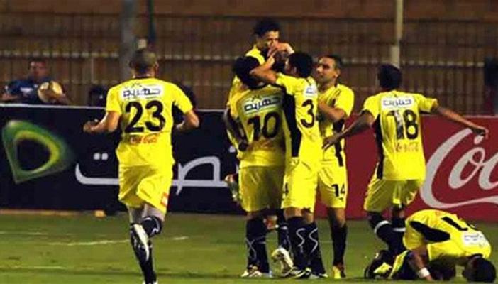 بالفيديو.. اشتباك قوي في أولى مباريات الدوري المصري