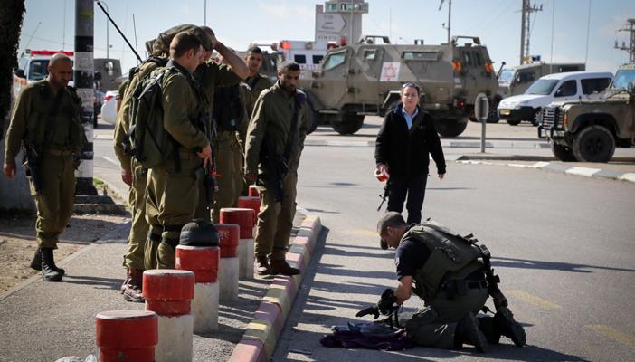 مقتل فلسطيني وإصابة مجندة من الاحتلال وسط الضفة الغربية