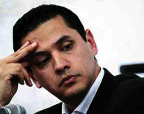 أن تتظاهر باحترامك للقانون ـ عبد الرحمن يوسف