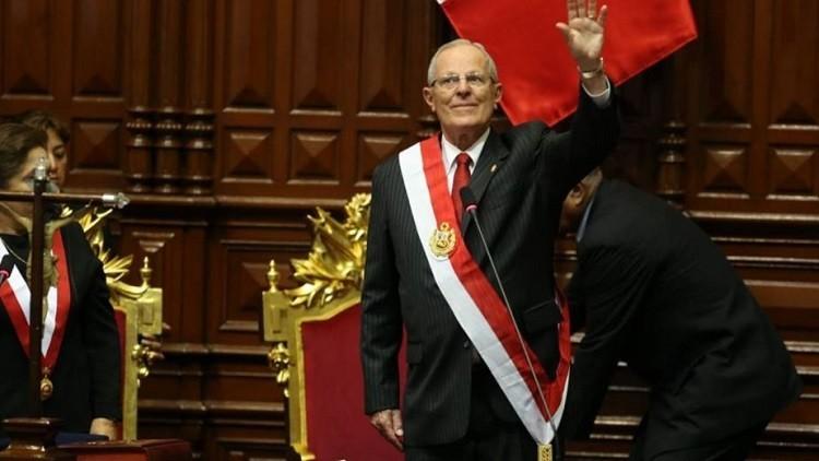 رئيس دولة معترضًا على راتبه: نصف دخل الوزير