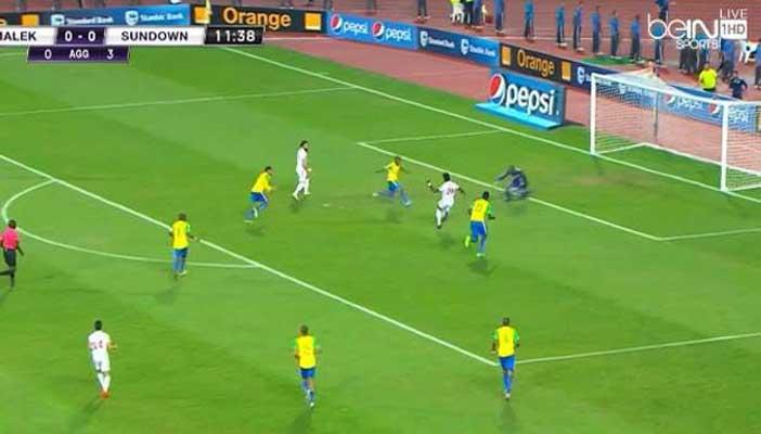 شوط النهائي الأول بدون أهداف.. الزمالك يقاتل بحثا عن الأربعة