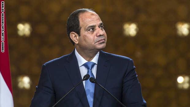 بالفيديو.. 3 أخطاء فنيه بمؤتمر الشباب.. والسيسي “الكمبيوتر مزرجن”