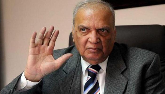 نور فرحات ساخرًا: لماذا لا نعلن نجاح الطلاب دون امتحانات؟