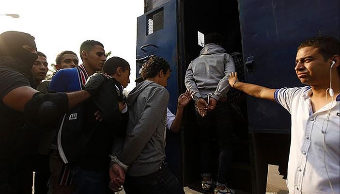 قوات الأمن تداهم قرى دمياط وتعتقل 27 شخصًا