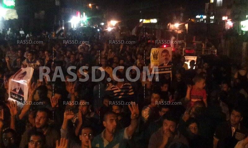 الأغاني الثورية تشعل مسيرة مناهضة للانقلاب بحوش عيسى