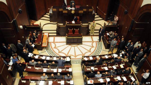 سلماوي يبرر سرية جلسات لجنة الدستور