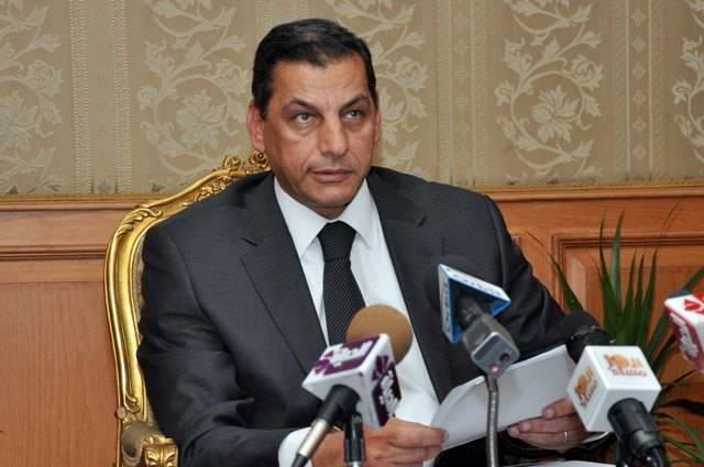 اجتماع سري بين وزير الداخلية السابق وفلول المخلوع”مبارك”