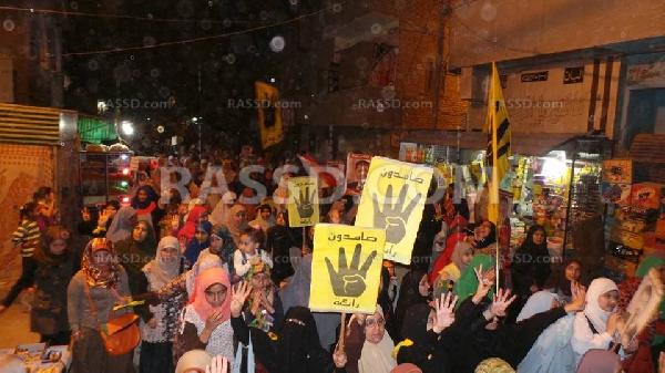 أهالي بني سويف يستكملون تظاهراتهم ضد الانقلاب