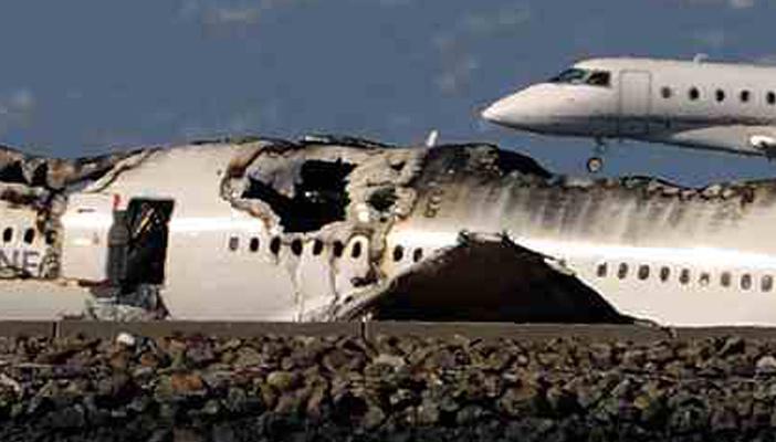 مصدر أمني: سماع أصوات ركاب محاصرين في جزء من الطائرة الروسية