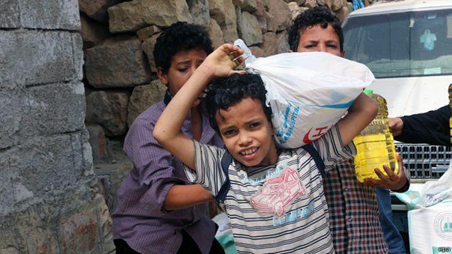 بالفيديو.. مسئول أممي: اليمن على بعد خطوة واحدة من المجاعة
