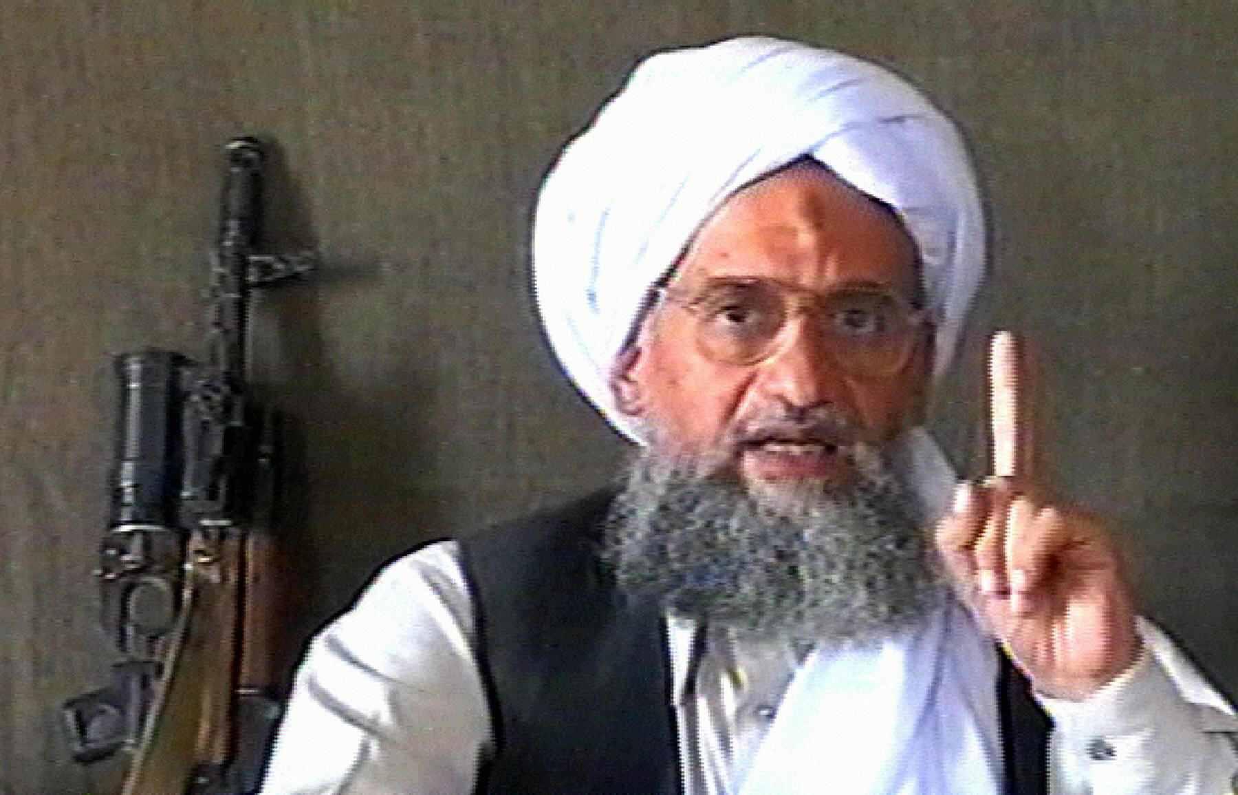 الظواهري يهاجم الإخوان والسلفيين ويدعو للتوحد ضد أميركا وروسيا وإيران