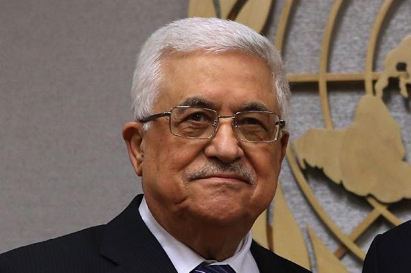 “عباس”: لن نقبل الاعتداء على الأقصى وندعو للتهدئة