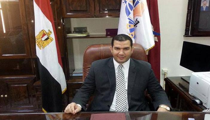 عميد “دار علوم” الفيوم يبدأ عمادته بقرارات الفصل والإحالة للتحقيق