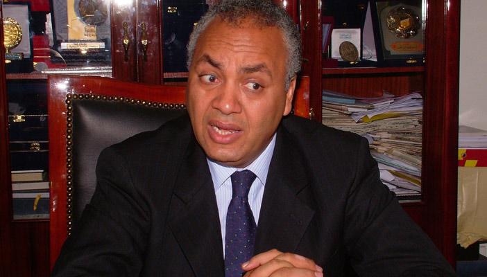 مصطفى بكري أول الحضور بلجنة استقبال النواب لاستخراج “كارنيه العضوية”