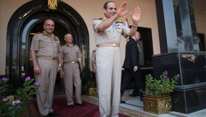 ميدل ايست آي: لم يعد للسيسي داعم في مصر سوى “البنادق” و”مؤسسات الجيش”