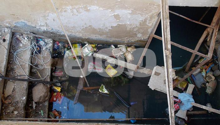 مشاكل الصرف الصحي.. من أسوان إلى الغربية “معاناة لا تنتهي”