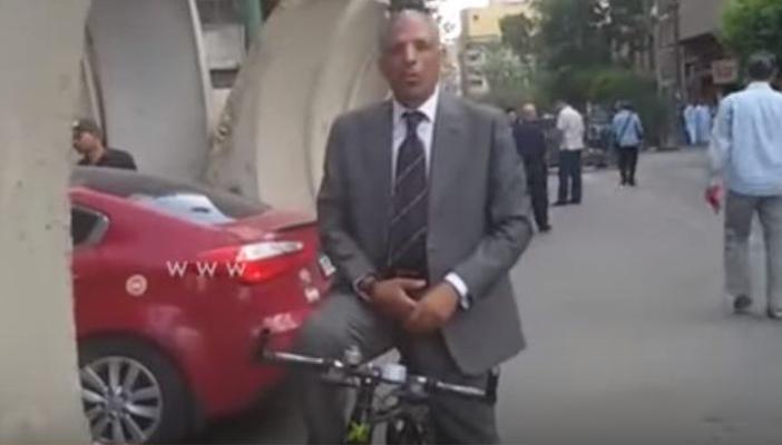 بالفيديو.. الفائز بمقعد برلمان بولاق الدكرور يتوجه للمجلس بالدراجة