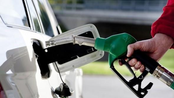 أسوشيتيد برس: رفع أسعار الوقود يثير مخاوف ارتفاع أسعار الغذاء