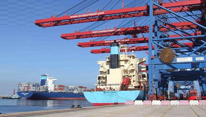 إغلاق 4 موانئ بالسويس لسوء الأحوال الجوية