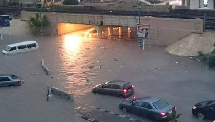 مصرع 12 وإصابة 25 آخرين بسبب الأحوال الجوية