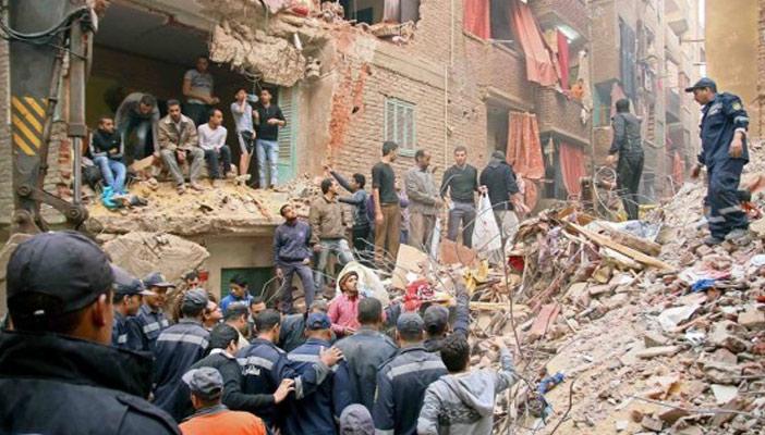 إصابة مواطن في انهيار عقار خالٍ من السكان بالإسكندرية