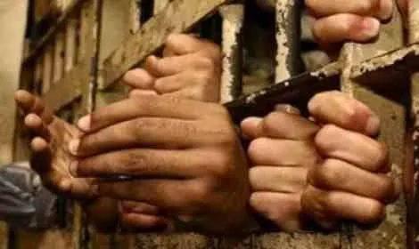 معتقلو الأبعادية ينعون ضحايا حادث البحيرة ويؤدون صلاة الغائب