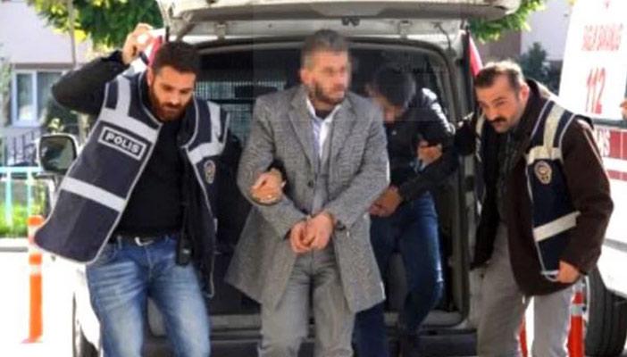 بالصور.. مقتل سوري في تركيا على يد 3 أتراك لتناوله “اللب”