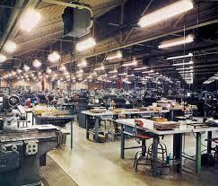 إعادة تشغيل 61 مصنع مغلق.. تصحيح مسار أم مسكن لأزمات قطاع الإنتاج؟