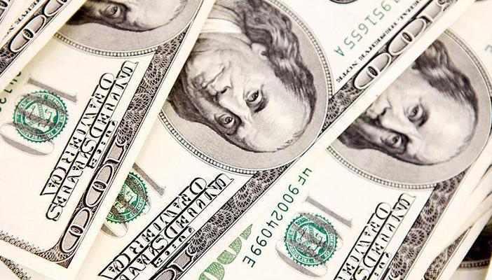 رغم خفضه رسميا.. الدولار يواصل ارتفاعه بالسوق السوداء ويصل لـ8.70 جنيه