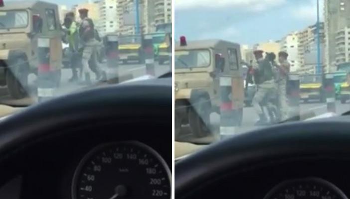 بالفيديو.. الشرطة العسكرية تعتدي على “مجند مرور” رفض سيرهم عكس الطريق