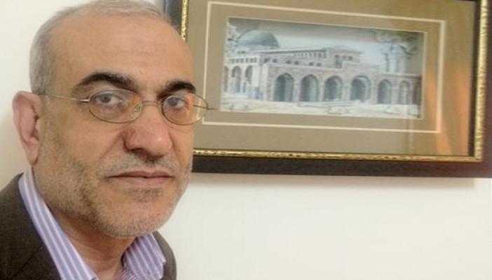 ياسر الزعاترة: سلطة “عباس” ساقطة ومن يدافعون عنها مثلها