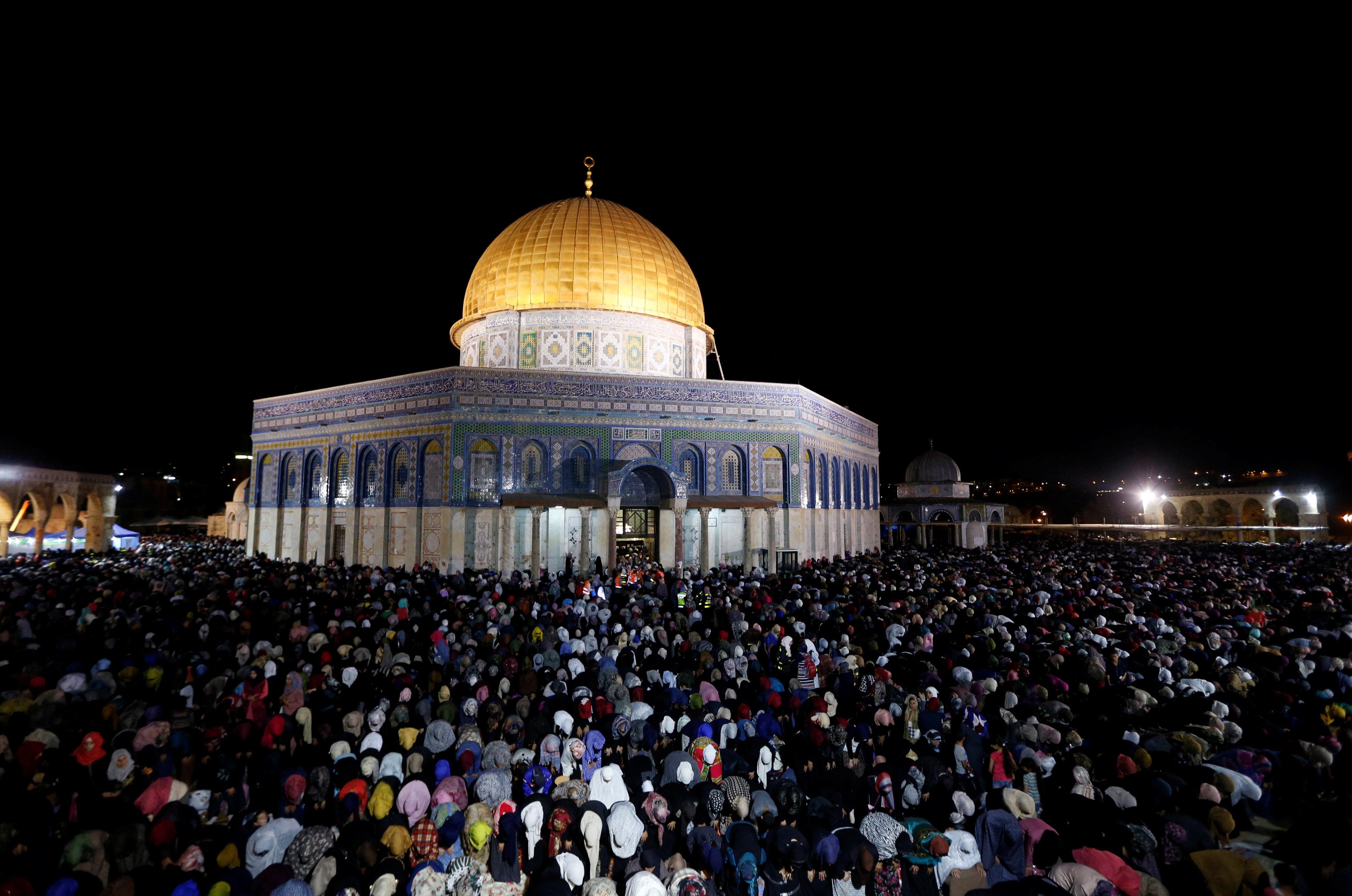 مشروع “إسرائيلي” لمنع الأذان في القدس