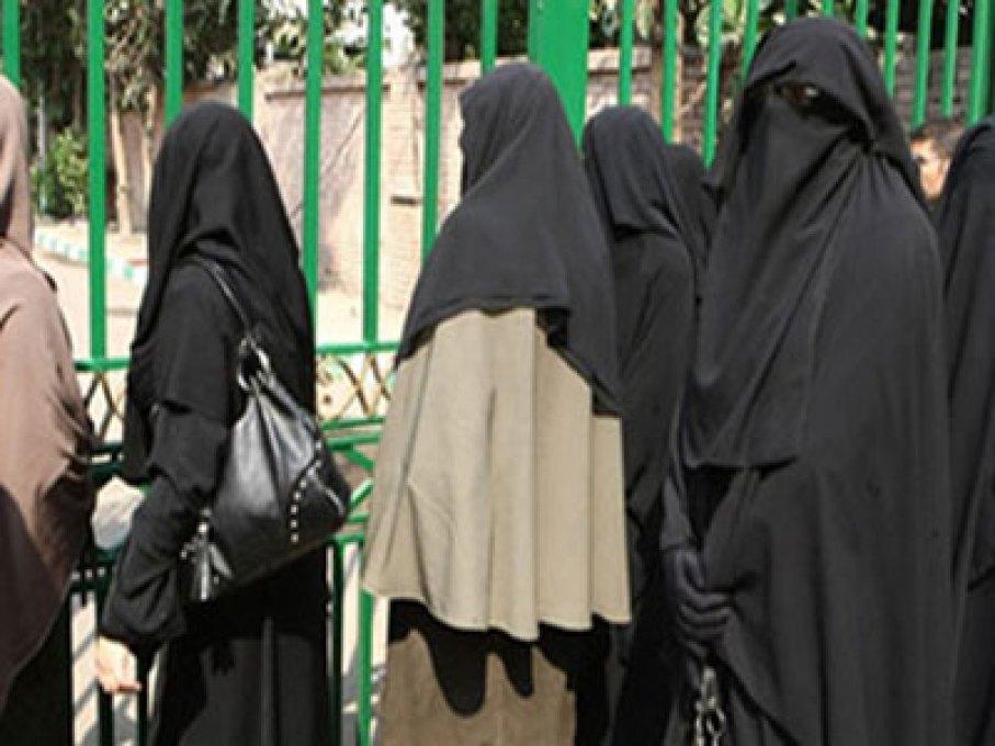 الإدارية العليا ترفض طعنًا على حكم “أحقية الطالبات” في ارتداء النقاب