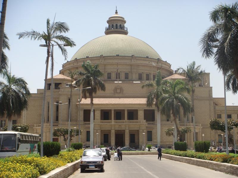 بالفيديو.. جامعة القاهرة تهدم المسجد القديم بعد قرار “نصار”