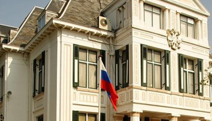 روسيا ترسل وفدًا أمنيًّا لتأمين سفارتها في مصر