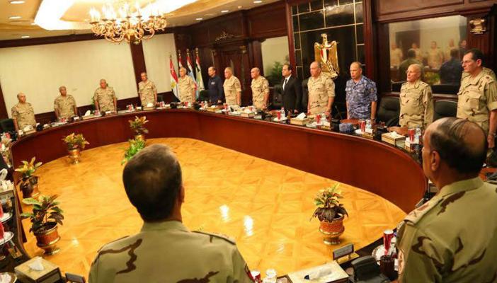 السيسي يجتمع بالمجلس العسكري لمناقشة تداعيات حادث “الروسية”